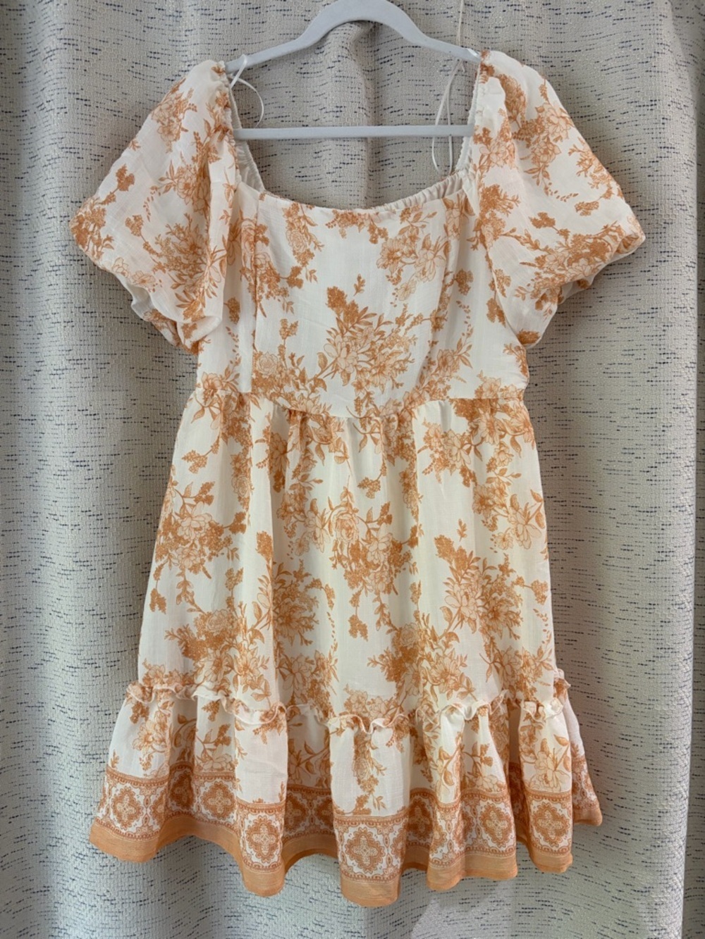 Blu Pepper Cream Floral Puff-Sleeve Mini Dress Size Large - Picture 2 of 10